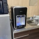 埼玉県八潮市の企業オフィスに設置した水道直結ウォーターサーバー ピュレスト卓上タイプ
