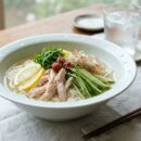 楽水ウォーターサーバーの冷水で作る梅と鶏むね肉の冷やし塩レモンそうめん